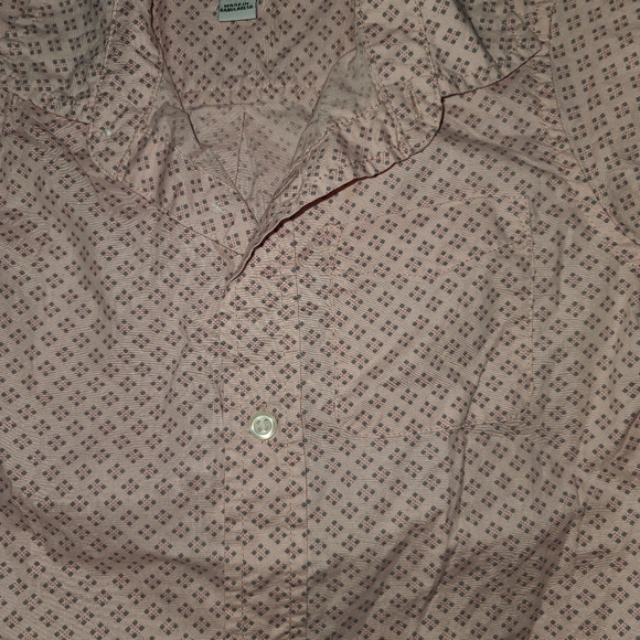 Shirt - Picture 3 of 4